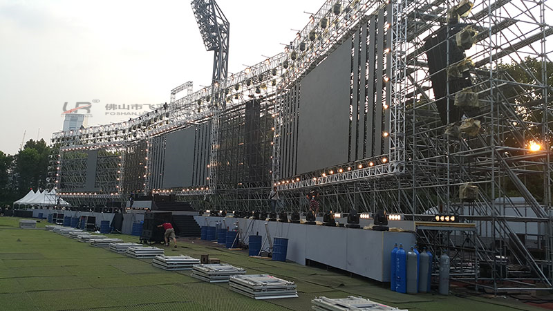 Layer Truss Case